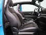 Abarth 500c Fiat Abarth Scorpionissima 42 kWh | Navigatiesysteem | Parkeersensoren voor + achter | Camera | Stoelverwarming | Lichtmetalen velgen 18" |