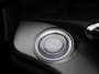 Abarth 500c Fiat Abarth Scorpionissima 42 kWh | Navigatiesysteem | Parkeersensoren voor + achter | Camera | Stoelverwarming | Lichtmetalen velgen 18" |