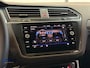 Volkswagen Tiguan 1.5 TSI R-Line |Trekhaak IQ.Lights Camera Sfeer CarPlay Elek kofferklep
