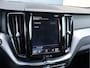 Volvo XC60 2.0 T6 AWD R-Design 310 PK | Luchtvering | Pano | HUD | Harman/Kardon