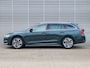 Skoda Octavia Combi 1.5 TSI MHEV Sportline Tour / 18" Lichtmetalen velgen / Panoramadak / Suite interieur design selectie cognac / Trekhaak uitklapbaar / Chrome pakket / Winter pakket / Side Assist / Light & View Pakket