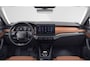 Skoda Octavia Combi 1.5 TSI MHEV Sportline Tour / 18" Lichtmetalen velgen / Panoramadak / Suite interieur design selectie cognac / Trekhaak uitklapbaar / Chrome pakket / Winter pakket / Side Assist / Light & View Pakket