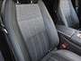 Renault Austral E-Tech full hybrid 200PK Techno / Fabrieksgarantie tot 05-2027 / Panorama Dak / 1.500 KG Trekgewicht / Adaptief Cruise Control / Camera 360° / Navigatie / Stuur-, Stoel- & Voorruitverwarming / Elektrische Bestuurdersstoel / 19” LM Wielen met All Season Banden /