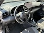 Toyota Yaris Cross 1.5 Hybrid 115 Dynamic / Dealer onderhouden / 10 jaar garantie mogelijk / Comfort Pack / Navigatie d.m.v. Apple Carplay/Android  Auto / Stuur-, stoel- en voorruitverwarming / Climate Control / 17" LM wielen /
