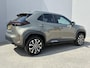 Toyota Yaris Cross 1.5 Hybrid 115 Dynamic / Dealer onderhouden / 10 jaar garantie mogelijk / Comfort Pack / Navigatie d.m.v. Apple Carplay/Android  Auto / Stuur-, stoel- en voorruitverwarming / Climate Control / 17" LM wielen /