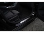 Mercedes-Benz C-klasse 180 Sport Edition Premium Plus | Dubbele Panorama | AMG Pakket | Stoelverwarming | Xenon / LED | Sfeerverli