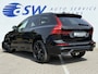 Volvo XC60 2.0 T8 Plug-in hybrid AWD Ultra Black Edition | Trekhaak | Pano | Pilot Assist | Dodehoek | 21 inch