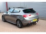 Alfa Romeo Giulietta 1.4 T Collezione O.a: Clima, Navi, Cruise, Vol-leder, Schuif/kantel pano-dak, Trekhaak, Pdc, E.t.c Rijklaar! All-in prijs!