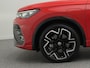 Volkswagen Tiguan R-Line 1.5 eHybrid 272 PK | LED Matrix IQ | Panoramadak | Leder | DCC | Stoelverwarming & Ventilatie | Harman / Kardon | Wegklapbare Trekhaak | Side Assist | 360 Camera |