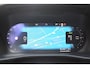 Volvo XC40 Single Motor Extended Range Plus 82 kWh / Adaptieve cruise control / Elektrische achterklep / Stoel - en stuurwielverwarming / Parkeersensoren V+A / Extra getint glas / Zwart dak / Achteruitrijcamera / MicroTech bekleding