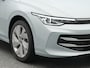 Volkswagen Golf Life Edition 1.5 eHybrid 204 PK | LED Matrix IQ | Achteruitrijcamera | Navigatie | Elek. Wegklapbare Trekhaak |