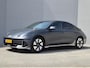 Hyundai Ioniq 6 Connect 77.4 kWh / SOH 100% / Dealer onderhouden / Fabrieksgarantie tot 05-2028 / CCS snelladen / Head Up Display / Stur- Stoel & Achterbank verwarming / Trekgewicht 1500 kg / Elektrische achterklep / Rondomzicht camera / Apple Carplay Android Auto /
