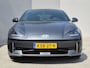 Hyundai Ioniq 6 Connect 77.4 kWh / SOH 100% / Dealer onderhouden / Fabrieksgarantie tot 05-2028 / CCS snelladen / Head Up Display / Stur- Stoel & Achterbank verwarming / Trekgewicht 1500 kg / Elektrische achterklep / Rondomzicht camera / Apple Carplay Android Auto /