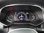 Renault Clio 90pk TCe Intens | half leder | Camera | Navigatie | All season banden | ISOFIX | LED |