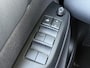 Toyota Yaris Cross 1.5 Hybrid 115 Dynamic / Dealer onderhouden / 10 jaar garantie mogelijk / Comfort Pack / Navigatie d.m.v. Apple Carplay/Android  Auto / Stuur-, stoel- en voorruitverwarming / Climate Control / 17" LM wielen /