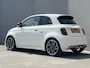Abarth 500e Abarth Turismo 42 kWh / Accu SoH 98,43 % / CCS snel laden / Panorama dak / Navigatie / Sportstoelen / Climate Control / Apple Carplay Android / 18" LM wielen /
