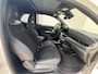 Abarth 500e Abarth Turismo 42 kWh / Accu SoH 98,43 % / CCS snel laden / Panorama dak / Navigatie / Sportstoelen / Climate Control / Apple Carplay Android / 18" LM wielen /