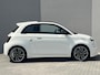 Abarth 500e Abarth Turismo 42 kWh / Accu SoH 98,43 % / CCS snel laden / Panorama dak / Navigatie / Sportstoelen / Climate Control / Apple Carplay Android / 18" LM wielen /