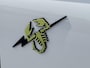 Abarth 500e Abarth Turismo 42 kWh / Accu SoH 98,43 % / CCS snel laden / Panorama dak / Navigatie / Sportstoelen / Climate Control / Apple Carplay Android / 18" LM wielen /