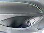 Abarth 500e Abarth Turismo 42 kWh / Accu SoH 98,43 % / CCS snel laden / Panorama dak / Navigatie / Sportstoelen / Climate Control / Apple Carplay Android / 18" LM wielen /