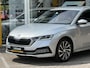 Skoda Octavia Combi 1.5 TSI First Edition | Wegklapbare trekhaak | Cruise adaptief | Stoelverwarming | Elektrische achterklep | LED | DAB | Lichtmetaal |