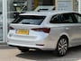 Skoda Octavia Combi 1.5 TSI First Edition | Wegklapbare trekhaak | Cruise adaptief | Stoelverwarming | Elektrische achterklep | LED | DAB | Lichtmetaal |