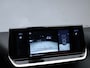 Peugeot 2008 1.2 PureTech Allure Pack (APPLE CARPLAY,LED,NAVI,CAMERA,PDC,SPORTSTOELEN,CLIMATE,CRUISE,LM VELGEN,NETTESTAAT)