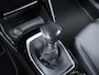 Peugeot 2008 1.2 PureTech Allure Pack (APPLE CARPLAY,LED,NAVI,CAMERA,PDC,SPORTSTOELEN,CLIMATE,CRUISE,LM VELGEN,NETTESTAAT)