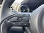 Toyota Yaris 1.5 Hybrid Dynamic edition Bi-tone zwart dak, leder, LED, Smart Key, Lichtmetalen velgen, Privacy glass, draadloze telefoonlader, elektr. buitenspiegels, navigatie Apple CarPlay/Android Auto