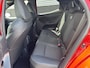 Toyota Yaris 1.5 Hybrid Dynamic edition Bi-tone zwart dak, leder, LED, Smart Key, Lichtmetalen velgen, Privacy glass, draadloze telefoonlader, elektr. buitenspiegels, navigatie Apple CarPlay/Android Auto