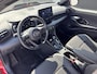 Toyota Yaris 1.5 Hybrid Dynamic edition Bi-tone zwart dak, leder, LED, Smart Key, Lichtmetalen velgen, Privacy glass, draadloze telefoonlader, elektr. buitenspiegels, navigatie Apple CarPlay/Android Auto