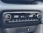 Toyota Yaris 1.5 Hybrid Dynamic edition Bi-tone zwart dak, leder, LED, Smart Key, Lichtmetalen velgen, Privacy glass, draadloze telefoonlader, elektr. buitenspiegels, navigatie Apple CarPlay/Android Auto