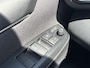 Toyota Yaris 1.5 Hybrid Dynamic edition Bi-tone zwart dak, leder, LED, Smart Key, Lichtmetalen velgen, Privacy glass, draadloze telefoonlader, elektr. buitenspiegels, navigatie Apple CarPlay/Android Auto