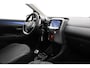Toyota Aygo 1.0 VVT-i x-clusiv | Apple Carplay / Android Auto | Clima | Parkeersensoren achter | Camera | 15 inch | Rijstrooksensor | Bluetooth | Privacy glas
