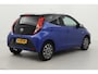 Toyota Aygo 1.0 VVT-i x-clusiv | Apple Carplay / Android Auto | Clima | Parkeersensoren achter | Camera | 15 inch | Rijstrooksensor | Bluetooth | Privacy glas