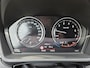 BMW X1 xDrive20i High Executive / Dealer Onderhouden / Sportstoelen / Harman & Kardon Audio / Memoryseats / HUD / Elektrische Kofferbak / Afneembare Trekhaak 2000 KG / Camera / Stoelverwarming / Cruise Control / Climate Control /