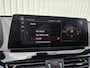 BMW X1 xDrive20i High Executive / Dealer Onderhouden / Sportstoelen / Harman & Kardon Audio / Memoryseats / HUD / Elektrische Kofferbak / Afneembare Trekhaak 2000 KG / Camera / Stoelverwarming / Cruise Control / Climate Control /