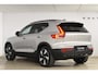 Volvo XC40 Single Motor Extended Range Ultimate 82 kWh / Adaptieve cruise control / Elektrische achterklep / Stoel - en stuurwielverwarming / Elektrisch verstelbare voorstoelen met geheugen / Extra getint glas / 360 Camera / Harman Kardon /