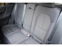 Volvo XC40 Single Motor Extended Range Ultimate 82 kWh / Adaptieve cruise control / Elektrische achterklep / Stoel - en stuurwielverwarming / Elektrisch verstelbare voorstoelen met geheugen / Extra getint glas / 360 Camera / Harman Kardon /