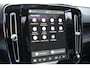 Volvo XC40 Single Motor Extended Range Ultimate 82 kWh / Adaptieve cruise control / Elektrische achterklep / Stoel - en stuurwielverwarming / Elektrisch verstelbare voorstoelen met geheugen / Extra getint glas / 360 Camera / Harman Kardon /