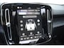 Volvo XC40 Single Motor Extended Range Ultimate 82 kWh / Adaptieve cruise control / Elektrische achterklep / Stoel - en stuurwielverwarming / Elektrisch verstelbare voorstoelen met geheugen / Extra getint glas / 360 Camera / Harman Kardon /