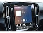 Volvo XC40 Single Motor Extended Range Ultimate 82 kWh / Adaptieve cruise control / Elektrische achterklep / Stoel - en stuurwielverwarming / Elektrisch verstelbare voorstoelen met geheugen / Extra getint glas / 360 Camera / Harman Kardon /