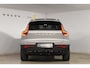 Volvo XC40 Single Motor Extended Range Ultimate 82 kWh / Adaptieve cruise control / Elektrische achterklep / Stoel - en stuurwielverwarming / Elektrisch verstelbare voorstoelen met geheugen / Extra getint glas / 360 Camera / Harman Kardon /