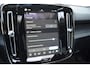 Volvo XC40 Single Motor Extended Range Ultimate 82 kWh / Adaptieve cruise control / Elektrische achterklep / Stoel - en stuurwielverwarming / Elektrisch verstelbare voorstoelen met geheugen / Extra getint glas / 360 Camera / Harman Kardon /