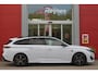 Peugeot 308 SW 1.2 Hybrid 145PK GT AUTOMAAT | PANORAMA SCHUIF/KANTEL DAK | AFNEEMBARE TREKHAAK | NAVIGATIE | SENSATION PACK: FOCAL HIFI SYSTEM (PREMIUM HIFI SYSTEEM MET 10 SPEAKERS)/DRAADLOZE TELEFOONLADER | 360° VISION & DRIVE ASSIST PLUS PACK: ACHTERUITRIJCAMERA 360° VISIOPARK 3 (4 CAMERA'S)/PARKEERHULP VOOR EN ACHTER/ANTI DIEFSTAL ALARM/PEUGEOT i-COCKPIT MET CONFIGUREERBAAR 3D-INSTRUMENTENPANEEL/CLEAN CABIN | ALCANTARA EXECUTIVE PACK: BEKLEDING ALCANTARA/KUNSTLEDER INCL. ELEKTRISCH BEDIENBARE AGR STOEL EN MASSAGE OP BEIDE VOORSTOELEN | 18" LICHTMETALEN VELGEN "PORTLAND" | NAVIGATIE | DRAADLOZE APPLE CARPLAY/ANDROID AUTO | KEYLESS ENTRY/START | SFEER VERLICHTING | ZWARTE HEMELBEKLEDING | FULL LED MATRIX KOPLAMPEN |