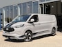 Ford Transit Custom 320 2.5 PHEV L2H1 Sport SHOWROOM VOORDEEL € 2000 I DRIVER ASSIST PACK PREMIUM I INKLAPBARE TREKHAAK I WINTER PACK I 19 INCH VELGEN I AGM ACCU I