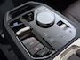 BMW iX xDrive40 327PK Executive SOH 99% Trekhaak 4-Zone Ecc Head-Up Display Camera Apple Carplay Stoelverwarming Elek.Stoelen+Stuur Elek.Achterklep Navi Ecc Bluetooth Led Lmv Pdc Live cockpit pro 2.500KG Trekgewicht Dealeronderhouden