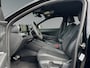 Volkswagen T-Roc 1.5 eTSI 150pk DSG R-Line | Elektrische achterklep | Trekhaak | Black Style