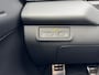 Volkswagen T-Roc 1.5 eTSI 150pk DSG R-Line | Elektrische achterklep | Trekhaak | Black Style