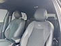 Volkswagen T-Roc 1.5 eTSI 150pk DSG R-Line | Elektrische achterklep | Trekhaak | Black Style